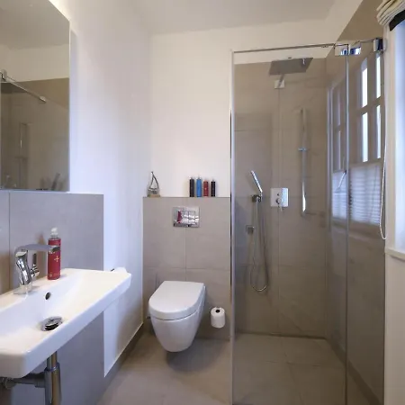 Reetland Am - Luxusplus Reetdachvilla Mit 4 Schlafzimmern, Sauna Und Kamin G14 ドランスケ