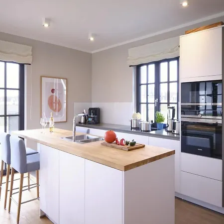 Reetland Am - Luxusplus Reetdachvilla Mit 4 Schlafzimmern, Sauna Und Kamin G14