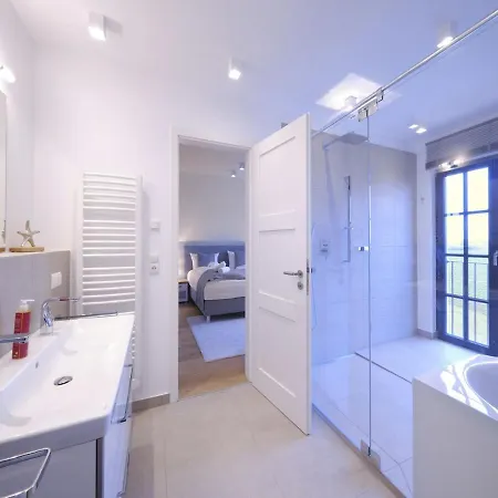 Casa de Férias Reetland Am - Luxusplus Reetdachvilla Mit 4 Schlafzimmern, Sauna Und Kamin G14 *