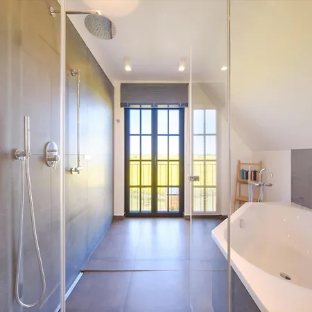 Casa de Férias Reetland Am - Luxusplus Reetdachvilla Mit 4 Schlafzimmern, Sauna Und Kamin G14 *
