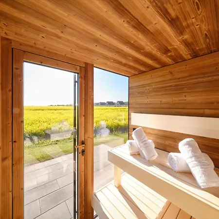 Reetland Am - Luxusplus Reetdachvilla Mit 4 Schlafzimmern, Sauna Und Kamin G14 Dranske